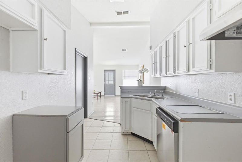 10600 Platt River DR, Austin, TX 78748