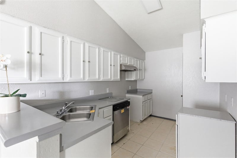 10600 Platt River DR, Austin, TX 78748