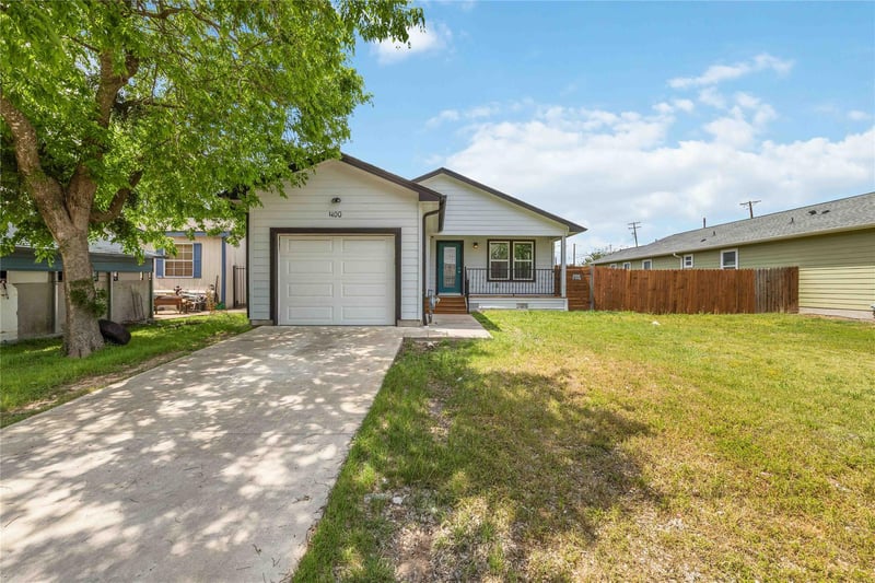 400 Booth ST, Taylor, TX 76574