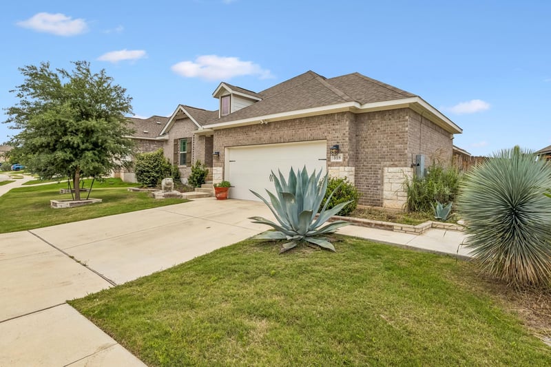 318 Blue Oak BLVD, San Marcos, TX 78666