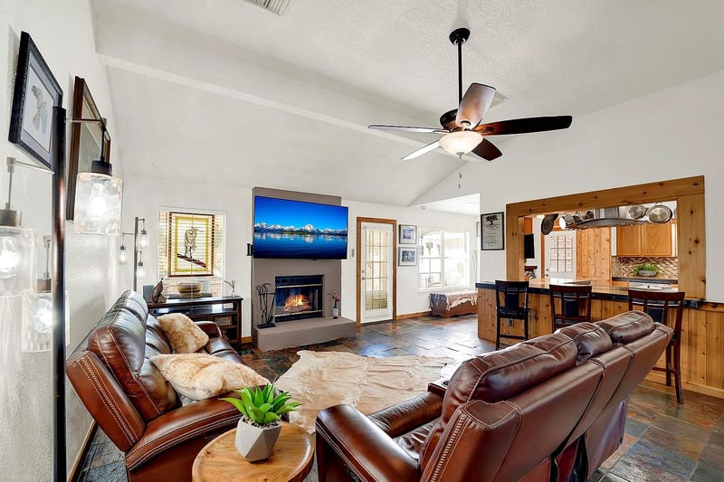 1106 Amanda , Canyon Lake, TX 78133