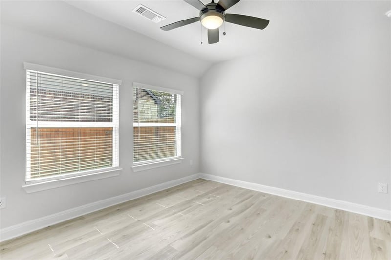 115 Red Oak PL, Bastrop, TX 78602