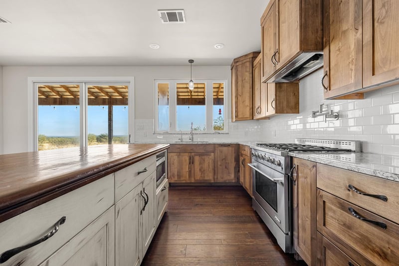 5777 County Road 236 RD, Liberty Hill, TX 78642