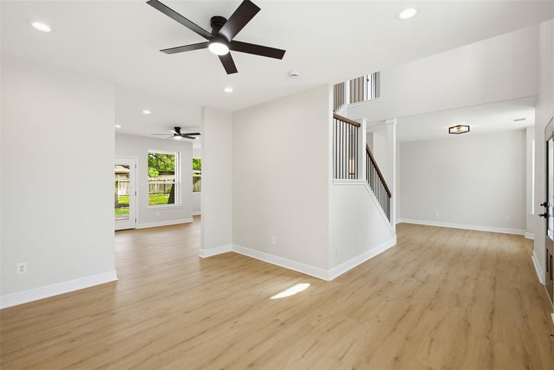 302 Deepwood DR, Georgetown, TX 78628