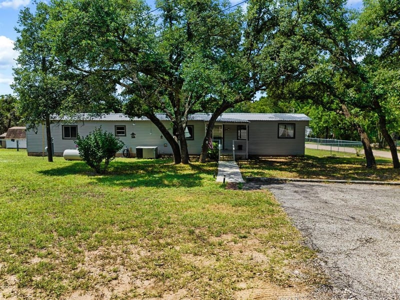 22601 Dewberry HOLW, Leander, TX 78641