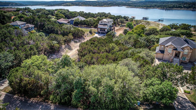 400 Lakefront DR, Lago Vista, TX 78645