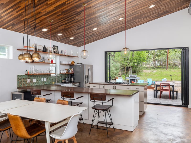 1109 Angelina ST, Austin, TX 78702