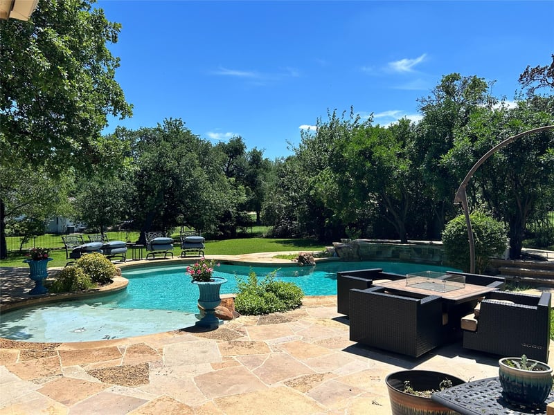 2611 Demona DR, Austin, TX 78733