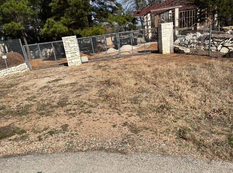 104 Lilly LN, Elgin, TX 78621
