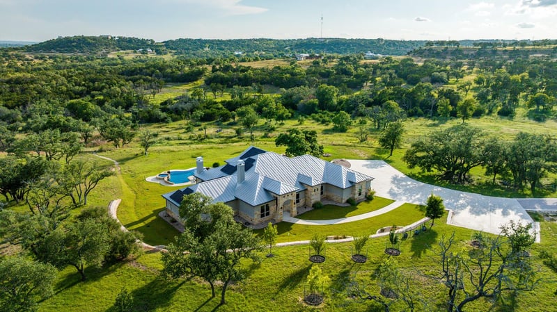 273 Admiral Heights BLVD, Fredericksburg, TX 78624