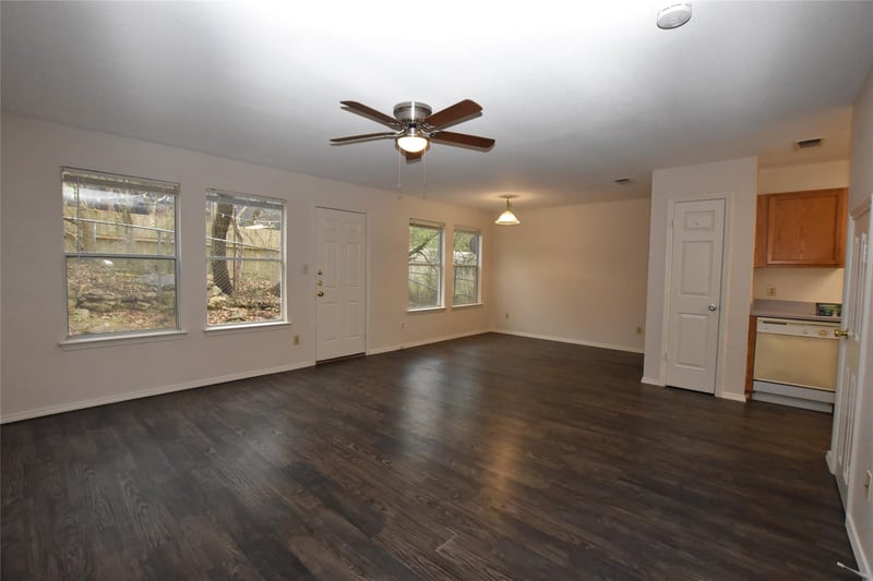 921-923 Sagewood TRL, San Marcos, TX 78666