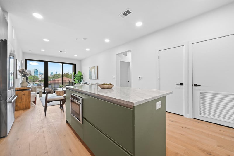 2209 1st ST #209, Austin, TX 78704