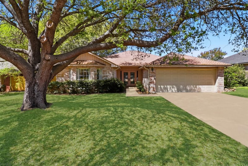166 Turkey Rn, Meadowlakes, TX 78654