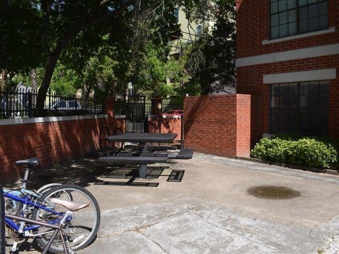 712 W 21st ST #303, Austin, TX 78705