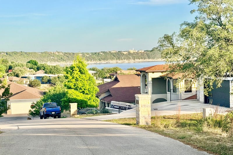 20201 Byrd Ave, Lago Vista, TX 78645
