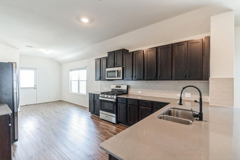 101 High Plains Ps, Liberty Hill, TX 78642