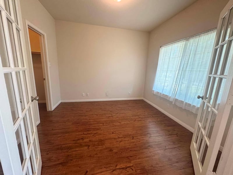 2037 Northview DR, San Marcos, TX 78666
