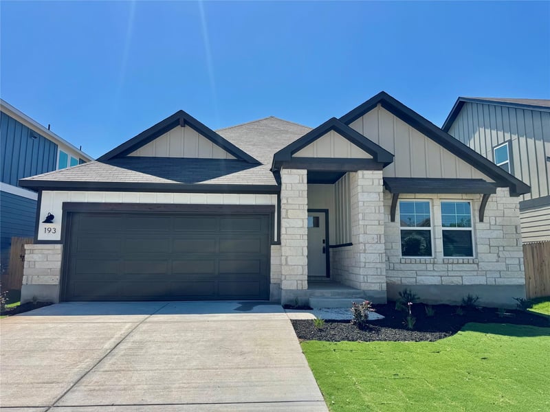 193 Coopers Hawk CRST, Cedar Creek, TX 78612
