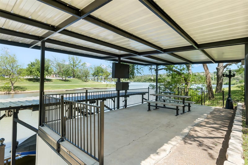 500 Lakeshore DR, Marble Falls, TX 78654