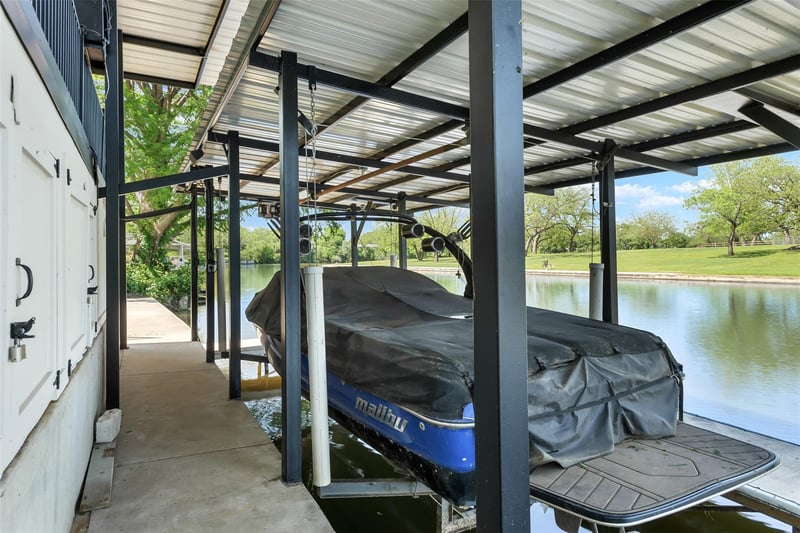 500 Lakeshore DR, Marble Falls, TX 78654