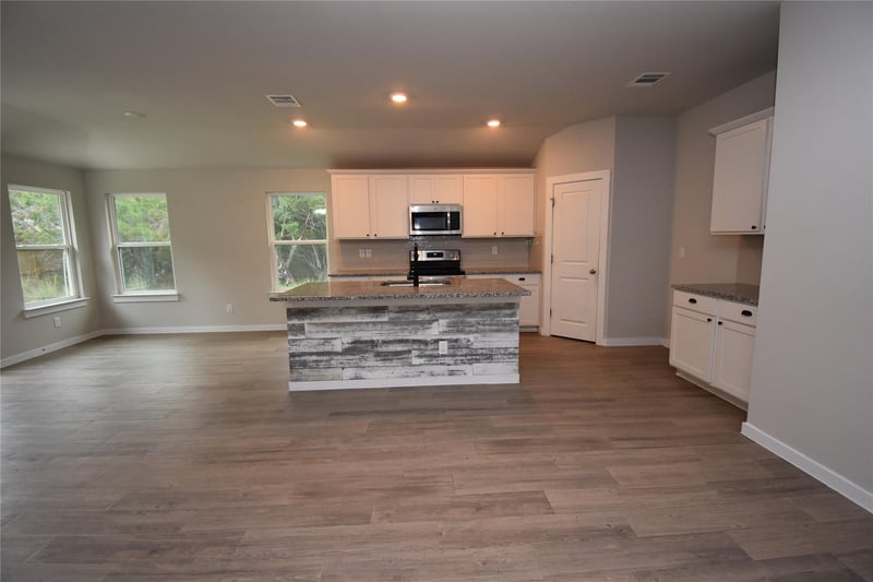 21209 Santa Carlo Ave, Lago Vista, TX 78645