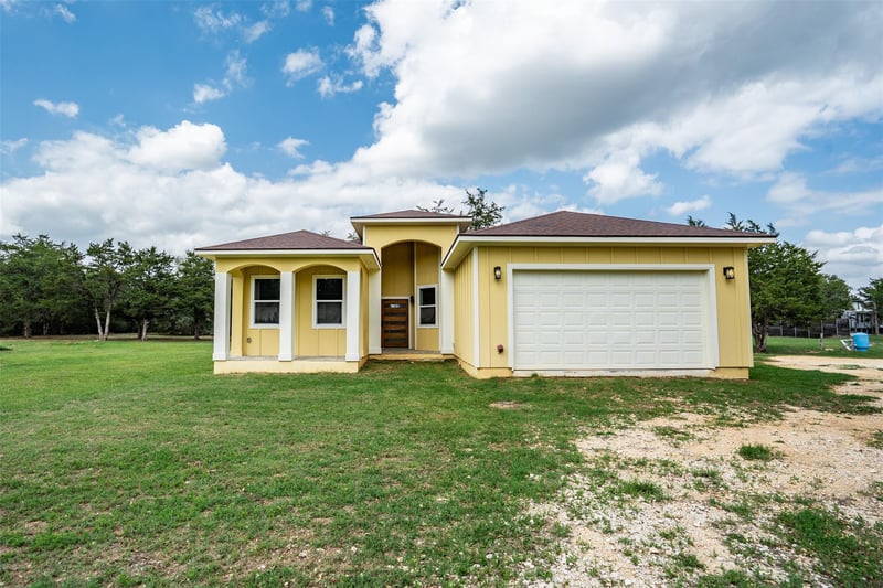 1354 Old Pin Oak RD, Paige, TX 78659