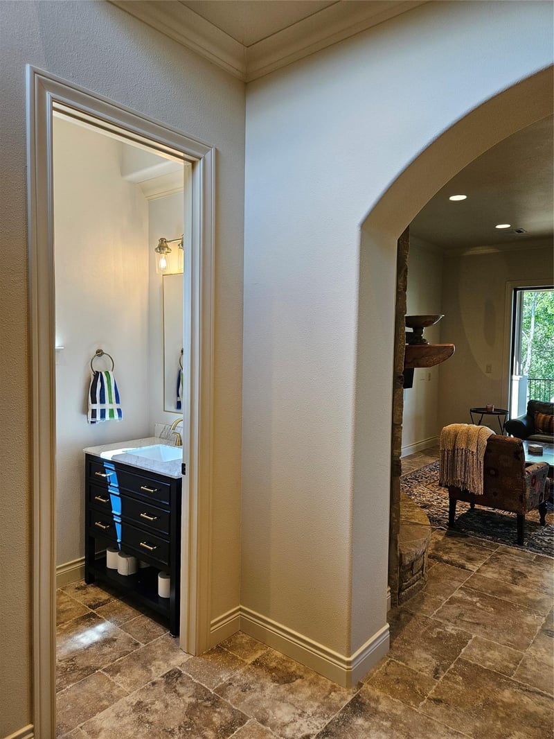 1231 Lake Shore DR, Spicewood, TX 78669