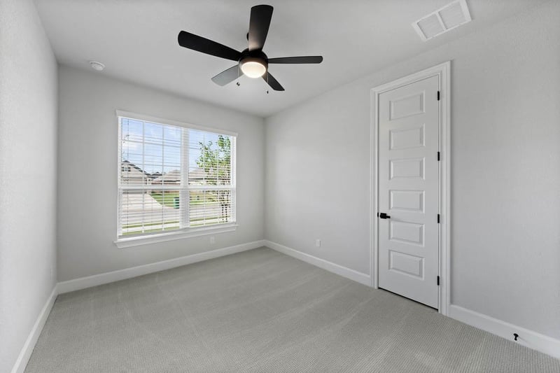 106 Nandina Pa, Bastrop, TX 78602