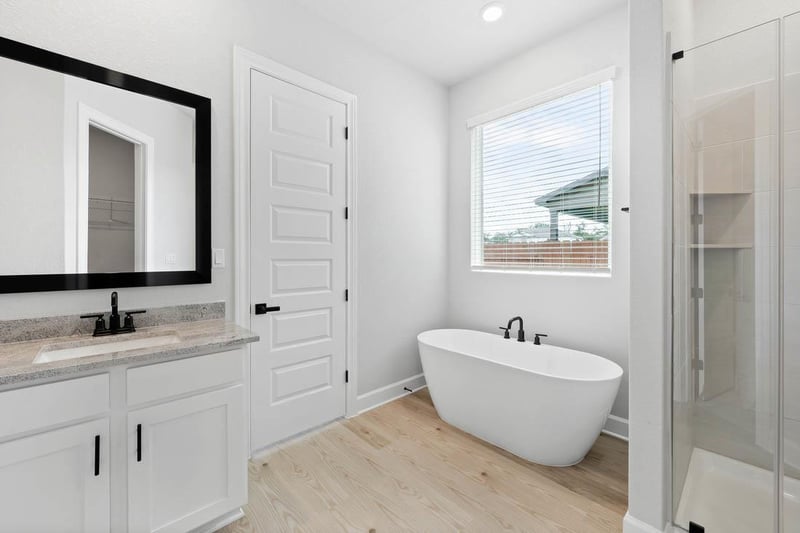 106 Nandina Pa, Bastrop, TX 78602