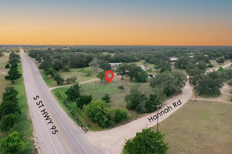 113 Hannah RD #A, Smithville, TX 78957