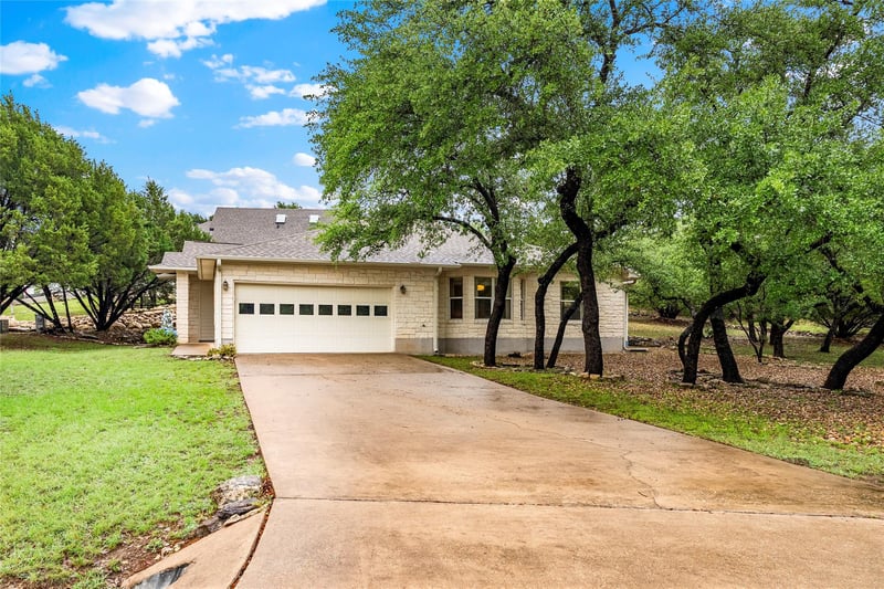 2601 Warren CV, Lago Vista, TX 78645