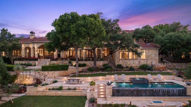 24721 Travis Lakeside CV, Spicewood, TX 78669
