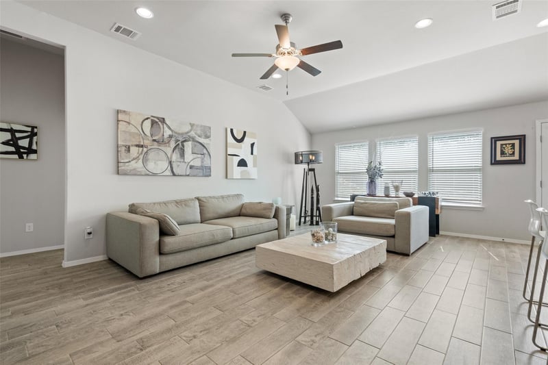 4302 Liberty LN, Lago Vista, TX 78645