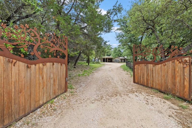 16207 Big Oak CIR, Leander, TX 78641