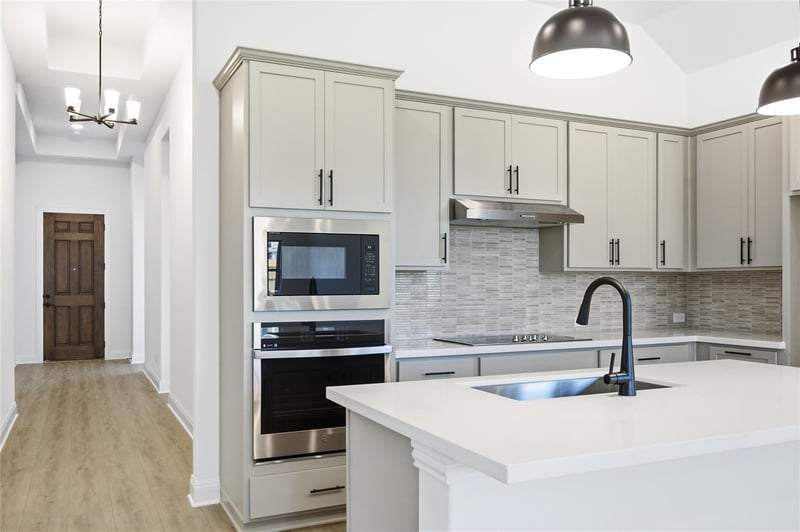 619 Breeze Hollow LN, Georgetown, TX 78628