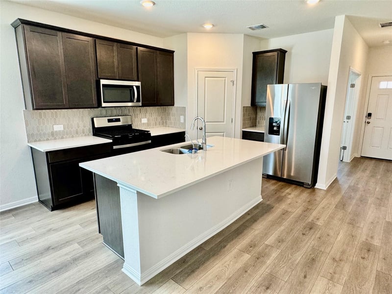 12512 Saint Thomas DR, Del Valle, TX 78617