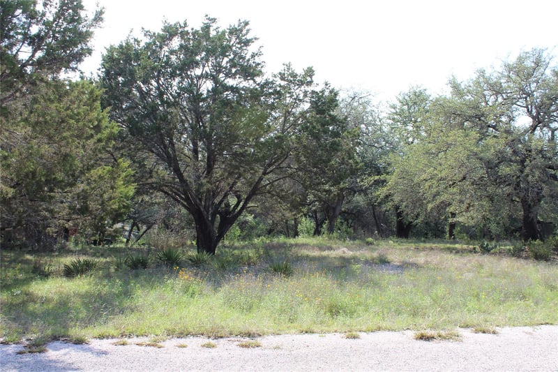 6708 Bar K Clubhouse CT, Lago Vista, TX 78645