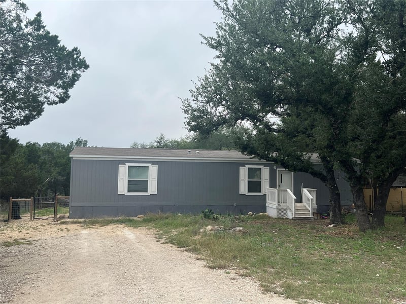 1086 Pecan CIR, Canyon Lake, TX 78133