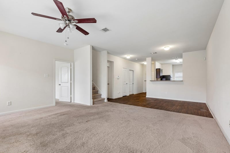 704 Cleary LN, Jarrell, TX 76537