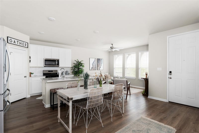 236 Lost Mine Peak LN, Dripping Springs, TX 78620