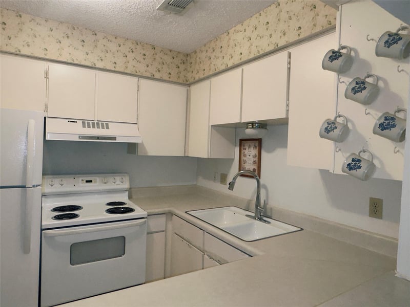 1202 Hi Stirrup #409, Horseshoe Bay, TX 78657