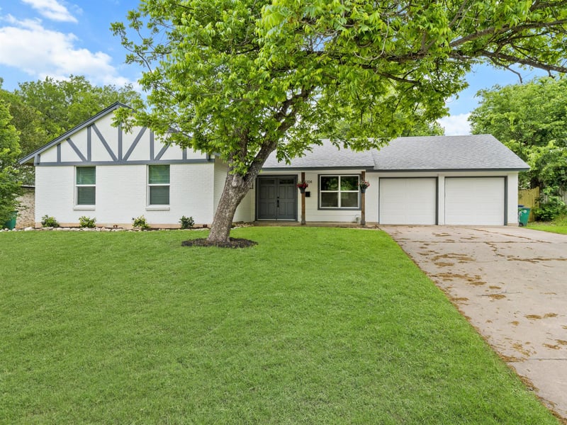 9204 Collinfield DR, Austin, TX 78758