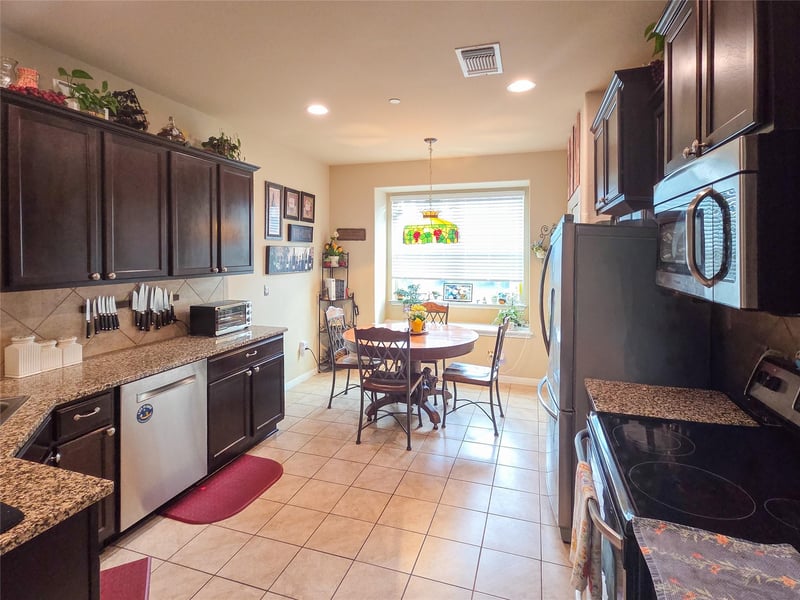 516 Slaughter LN #1704, Austin, TX 78744