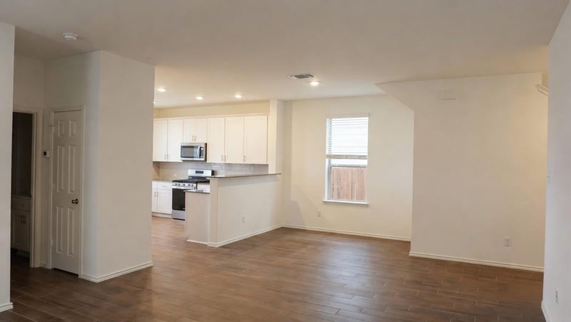 313 Redonda DR, Liberty Hill, TX 78642