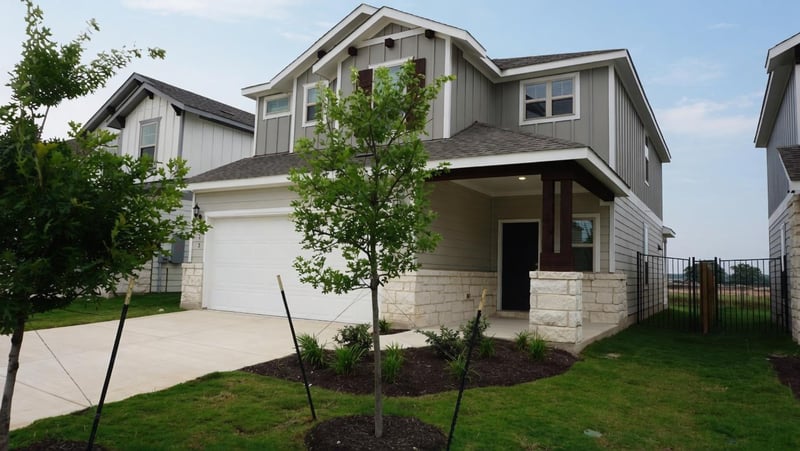 313 Redonda DR, Liberty Hill, TX 78642