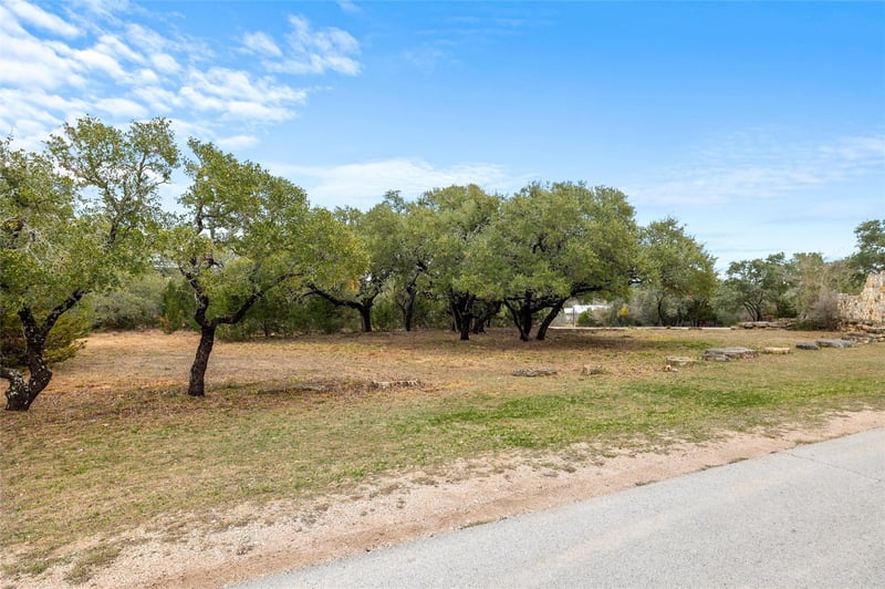 1080 Beauchamp RD, Dripping Springs, TX 78620