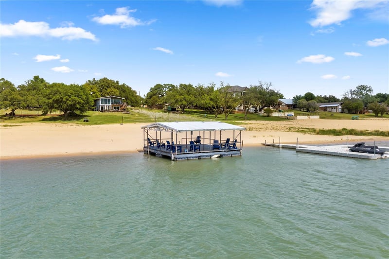 4310 River Oaks DR, Kingsland, TX 78639