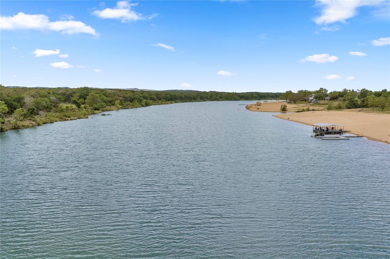 4310 River Oaks DR, Kingsland, TX 78639