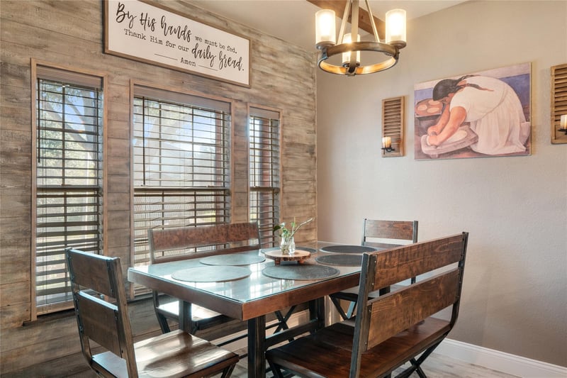 242 Coach DR, Buda, TX 78610