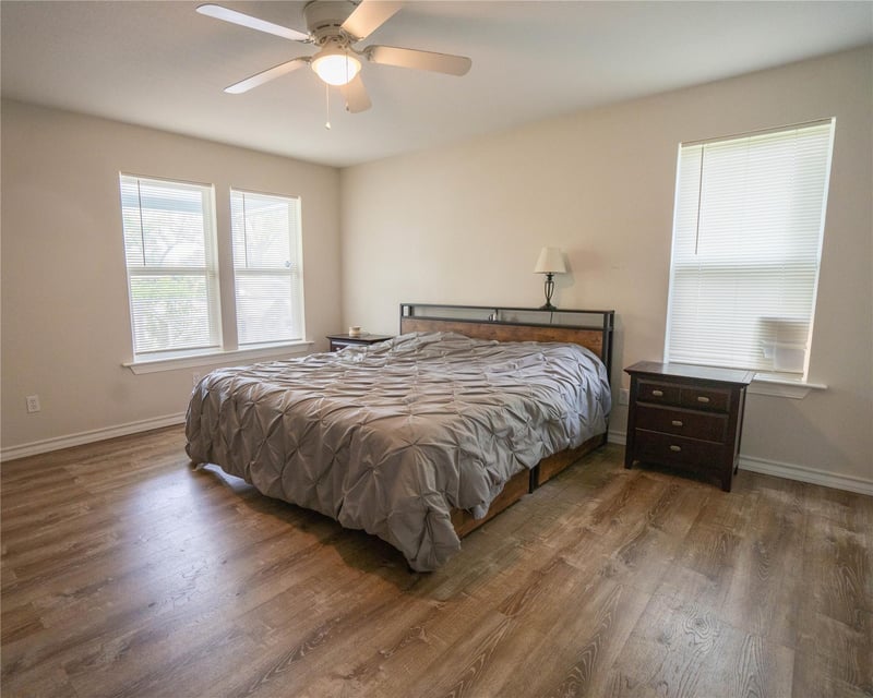 404 Rivers ST, Smithville, TX 78957